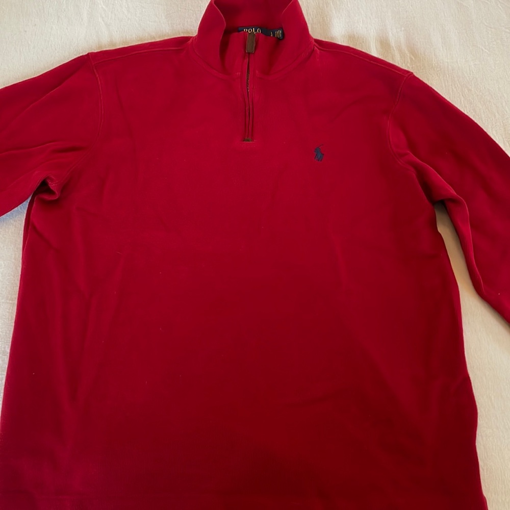 Gently worn men’s large zip neck, 100% cotton shirt.